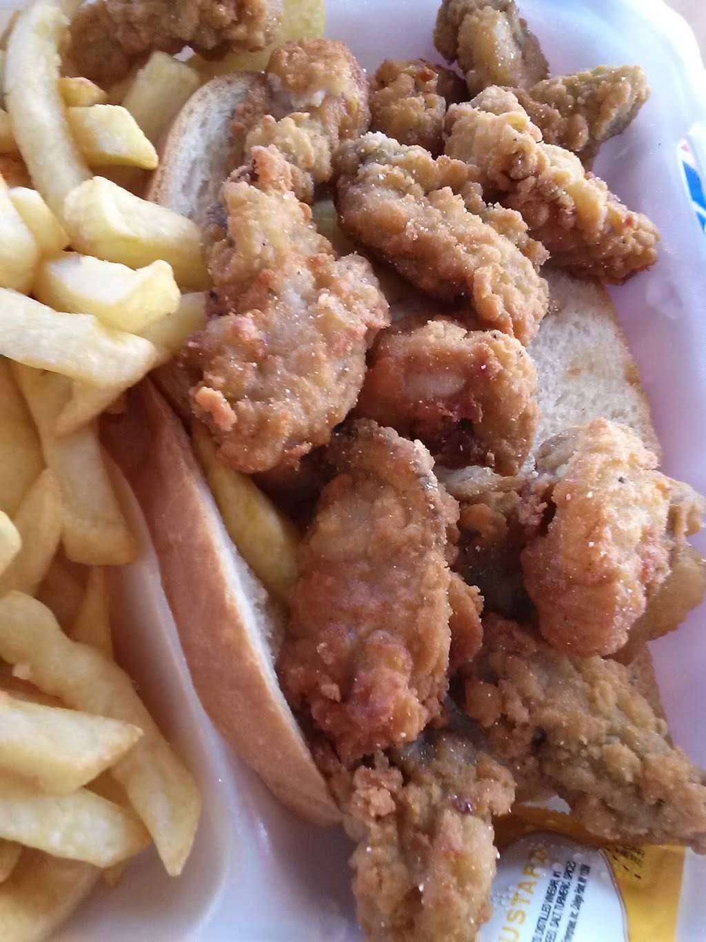 Snappers Fish & Chicken | restaurant | 5330 NW 17th Ave, Miami, FL 33142, USA | 3056918540 OR +1 305-691-8540