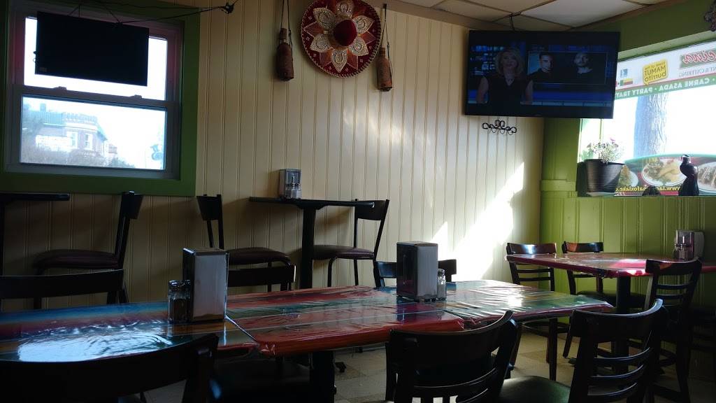 La Cocina Restaurant | restaurant | 22 Grand Ave, Fox Lake, IL 60020, USA | 8475870584 OR +1 847-587-0584