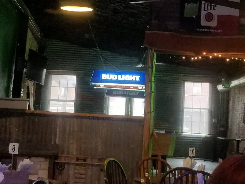 Burton Roadhouse | restaurant | 518 N Railroad St, Burton, TX 77835, USA | 9792890013 OR +1 979-289-0013