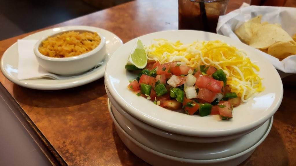 Abuelos Mexican Restaurant | restaurant | 4802 Valley View Blvd NW, Roanoke, VA 24012, USA | 5402653555 OR +1 540-265-3555