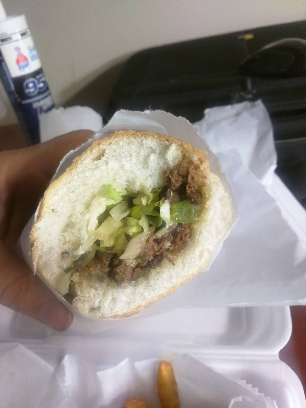 Pizzario Grill and Subs | restaurant | 1524 E Market St, Greensboro, NC 27401, USA | 3366177094 OR +1 336-617-7094