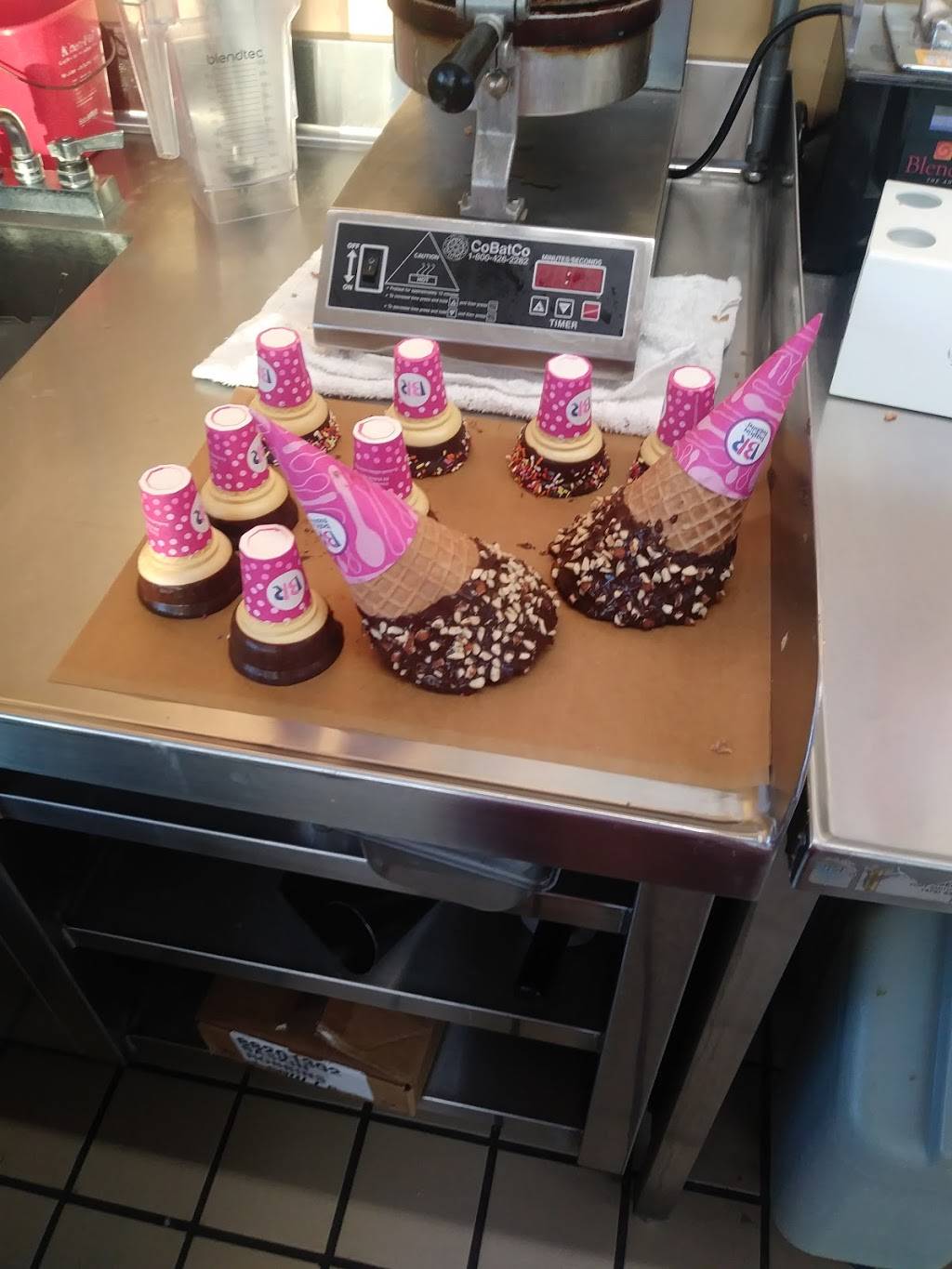 Dunkin | bakery | 2704 Candler Rd, Decatur, GA 30034, USA | 4042418226 OR +1 404-241-8226