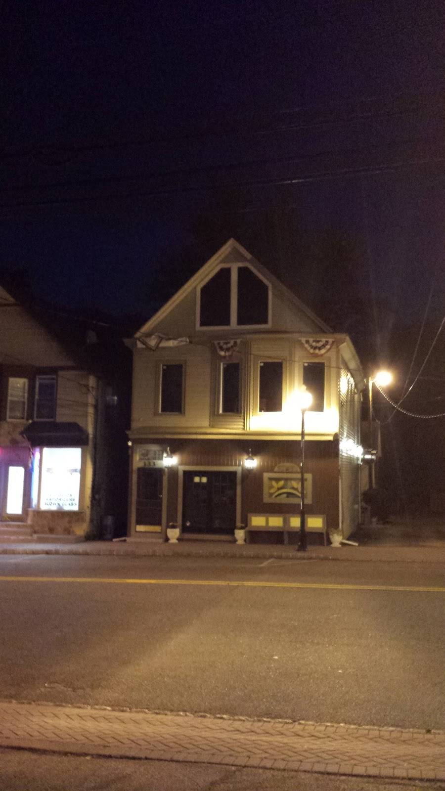 River Of Beer | restaurant | 133 Main St, Bloomingdale, NJ 07403, USA | 9737501820 OR +1 973-750-1820