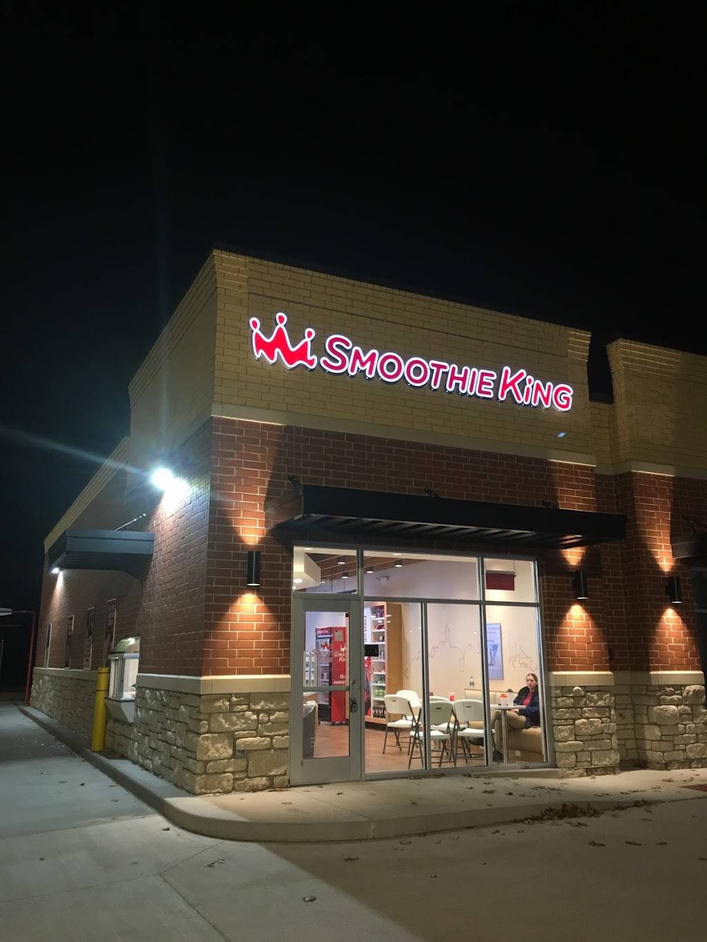 Smoothie King | restaurant | 1501 Troy Rd Suite A, Edwardsville, IL 62025, USA | 6186925552 OR +1 618-692-5552