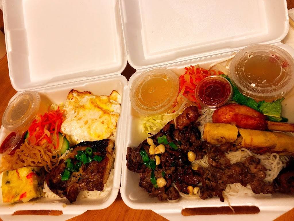 Flower Lantern Vegetarian Restaurant | restaurant | 2437 Finch Ave W #1, North York, ON M9M 2E7, Canada | 4167469888 OR +1 416-746-9888