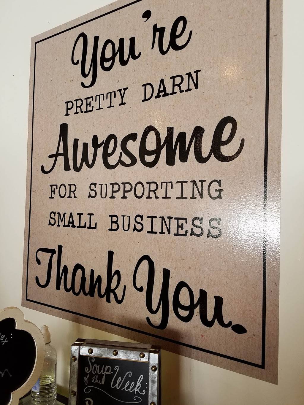 Mugsies Coffee House LLC | restaurant | 139 S Market St, New Wilmington, PA 16142, USA | 7249463684 OR +1 724-946-3684