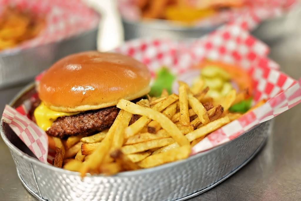 Honey Creek BBQ | restaurant | 61991 E 315 Rd, Grove, OK 74344, USA | 9187910662 OR +1 918-791-0662