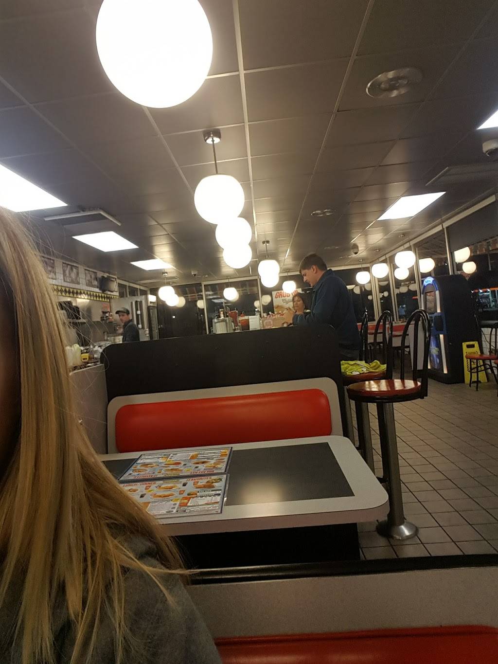 Waffle House | meal takeaway | 1600 Mt Eden Rd, Shelbyville, KY 40065, USA | 5026479653 OR +1 502-647-9653