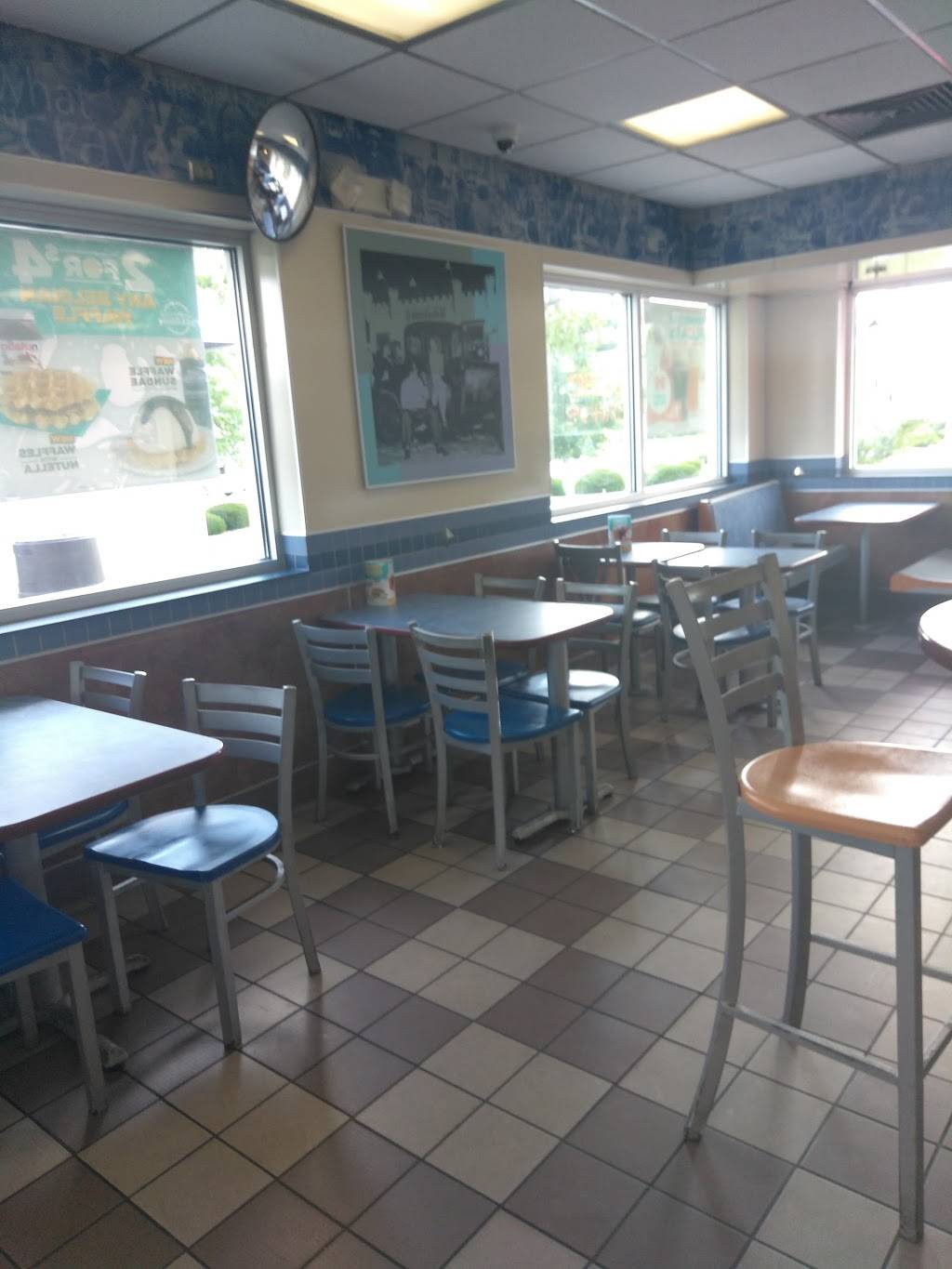 White Castle | restaurant | 3210 E Washington St, Indianapolis, IN 46201, USA | 3176379334 OR +1 317-637-9334