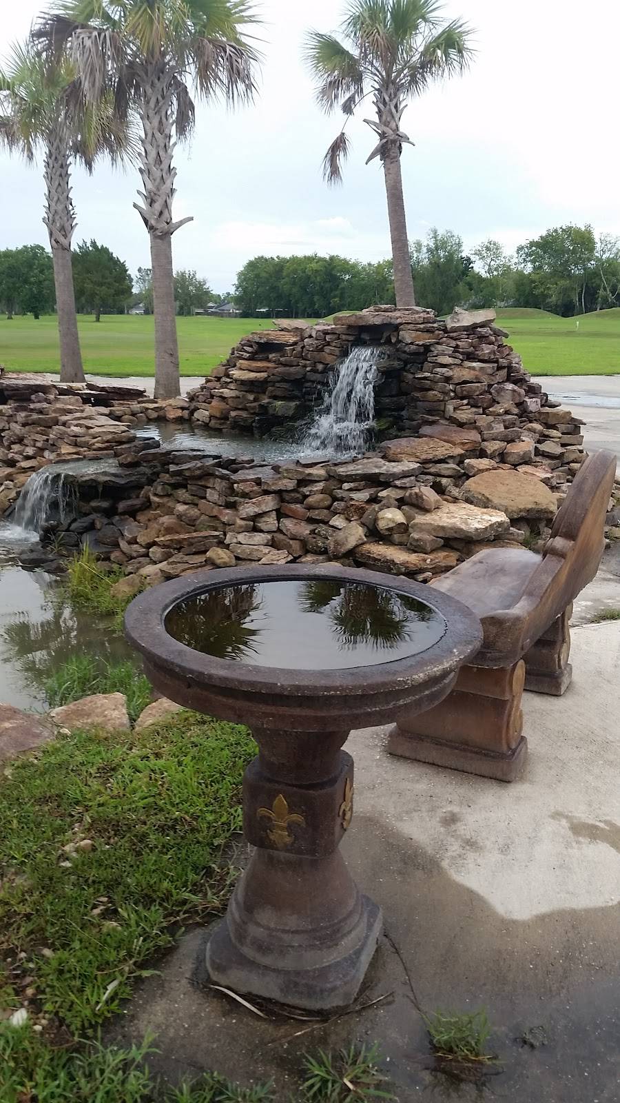 Wyanks Clubhouse Restaurant and Sports Bar | restaurant | 6433 Alma St, Houma, LA 70364, USA | 9855805301 OR +1 985-580-5301