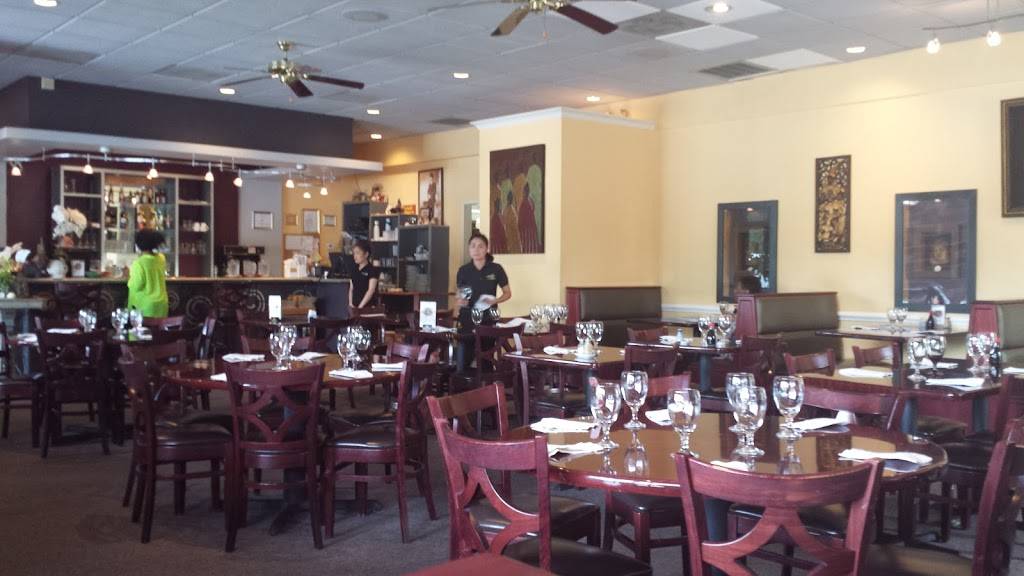 Bangkok Golden | restaurant | 9503 Livingston Rd, Fort Washington, MD 20744, USA | 3012488810 OR +1 301-248-8810