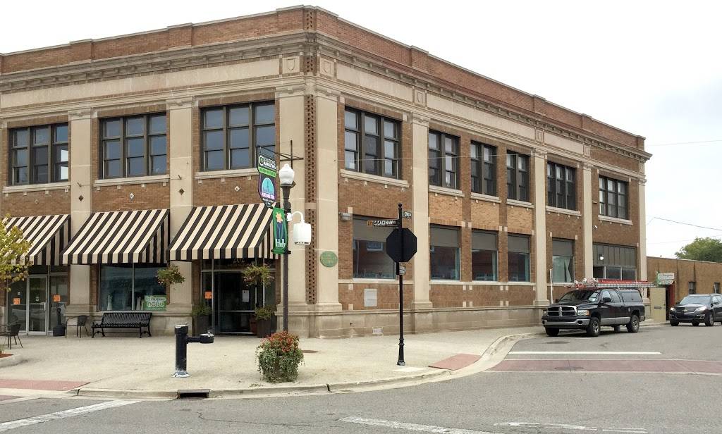 The Holly Vault | restaurant | 202 S Saginaw St, Holly, MI 48442, USA | 2487198332 OR +1 248-719-8332