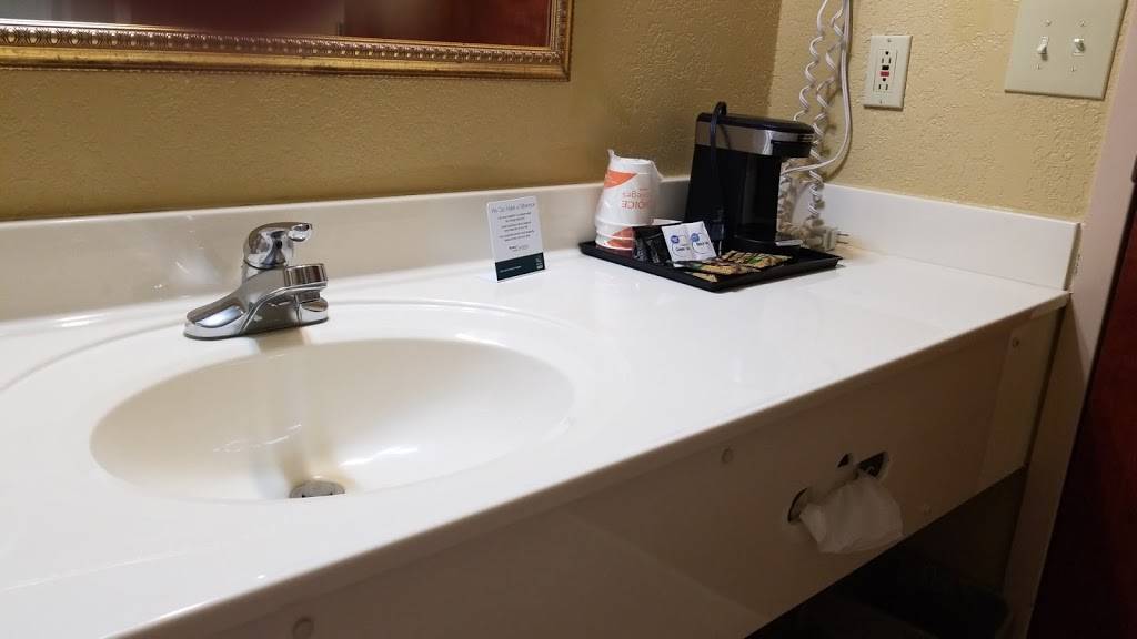 Quality Inn | restaurant | 101 Plaza Pkwy, Lexington, NC 27292, USA | 5202574573 OR +1 520-257-4573