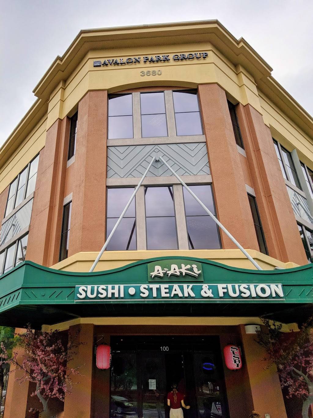 A–Aki Sushi & Steakhouse | restaurant | 3680 Avalon Park E Blvd, Orlando, FL 32828, USA | 4072828488 OR +1 407-282-8488