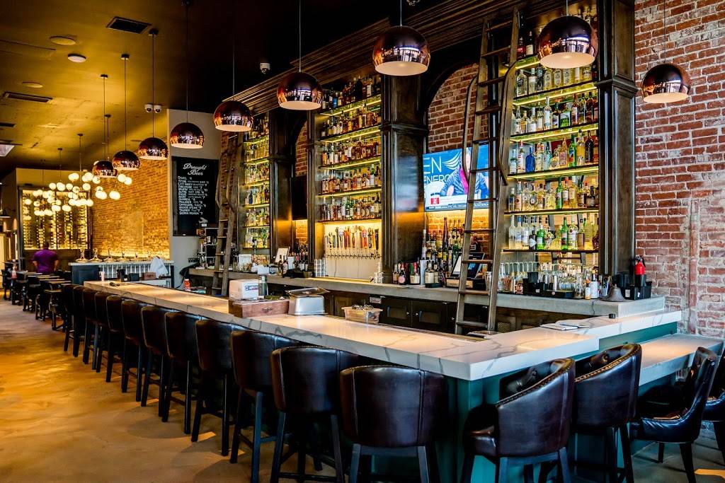 Wreckless | restaurant | 136 W Commonwealth Ave, Fullerton, CA 92832, USA | 7145193179 OR +1 714-519-3179