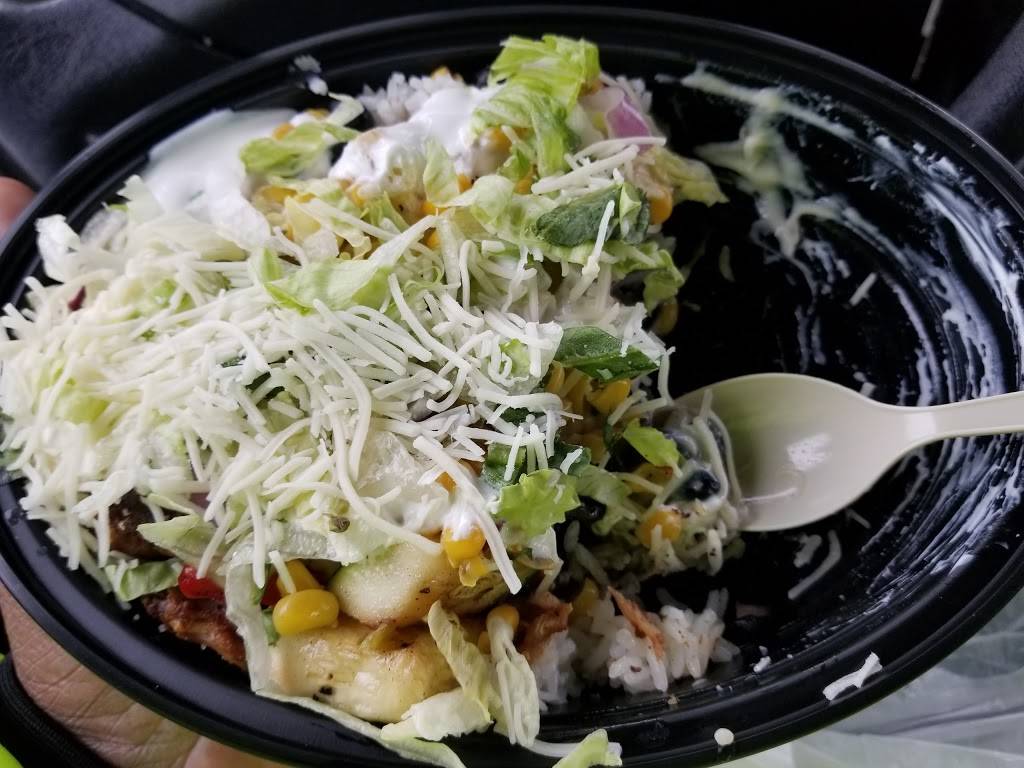 Hot Head Burritos | restaurant | 3875 Massillon Rd #310, Uniontown, OH 44685, USA | 3305634201 OR +1 330-563-4201