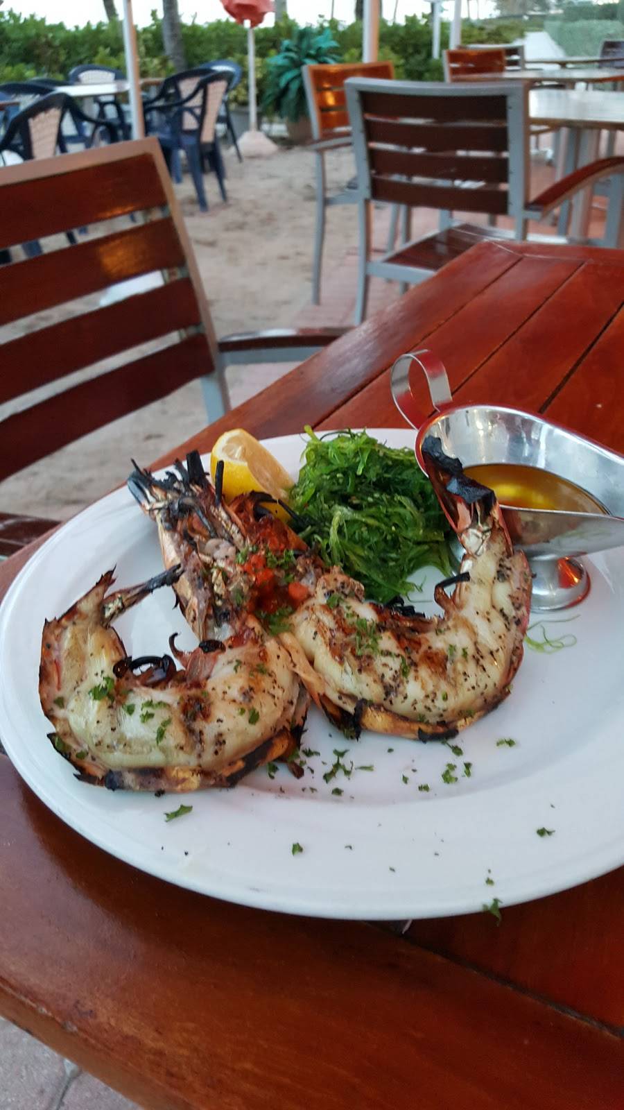 Tahiti Beach | restaurant | 19111 Collins Ave, Sunny Isles Beach, FL 33160, USA | 3054661616 OR +1 305-466-1616