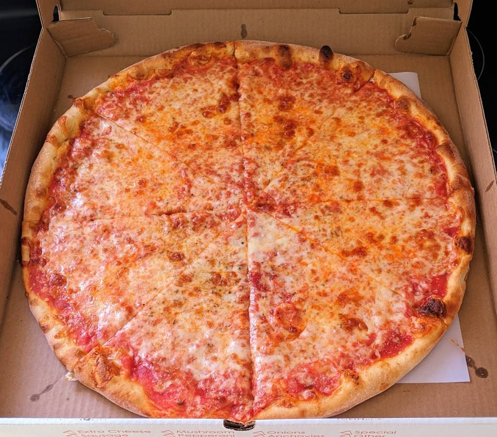 Genovese | restaurant | 20 Central Ct, Valley Stream, NY 11580, USA | 5168256605 OR +1 516-825-6605