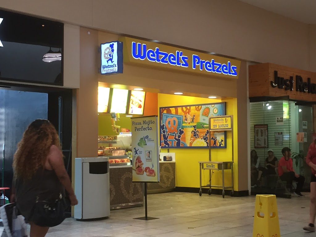 Wetzels Pretzels | restaurant | 7611 W. Thomas Road, Space #G021, Phoenix, AZ 85033, USA | 6232479077 OR +1 623-247-9077