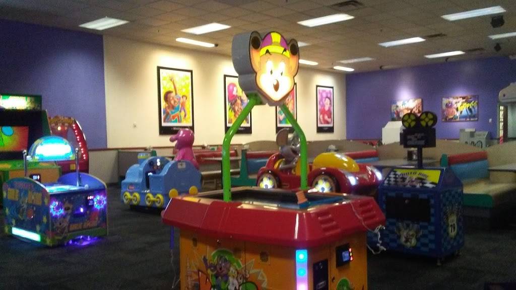 Chuck E. Cheeses | restaurant | 930 N San Fernando Blvd, Burbank, CA 91504, USA | 8188413453 OR +1 818-841-3453