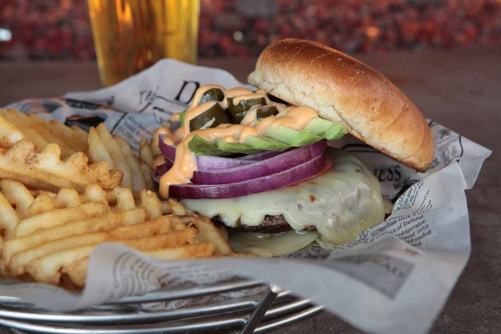 Steelhouse Tavern | restaurant | 1129 E Long Lake Rd, Troy, MI 48085, USA | 2488172980 OR +1 248-817-2980