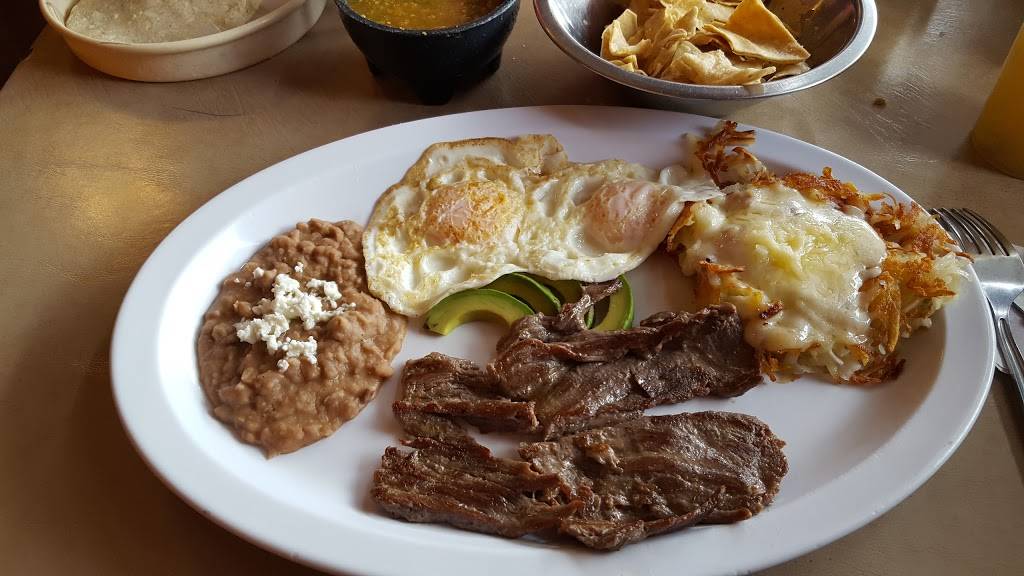 4 Milpas Restaurant | restaurant | Blvrd Universidad, Morelos, 21460 Tecate, B.C., Mexico | 016651220554 OR +52 665 122 0554