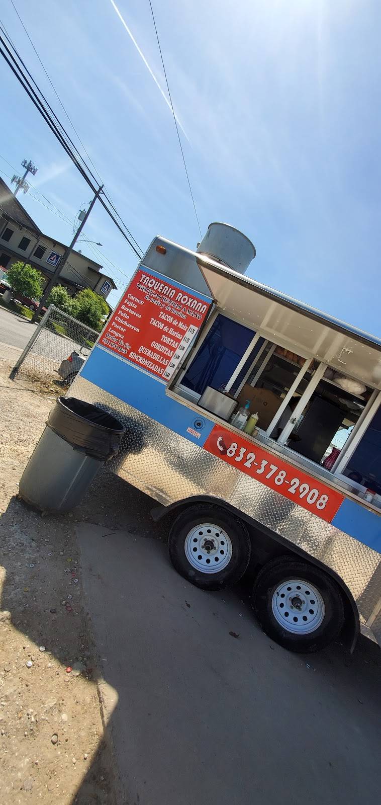 Taqueria Roxana | restaurant | 2117 Shepherd Dr, Houston, TX 77007, USA | 8323782908 OR +1 832-378-2908