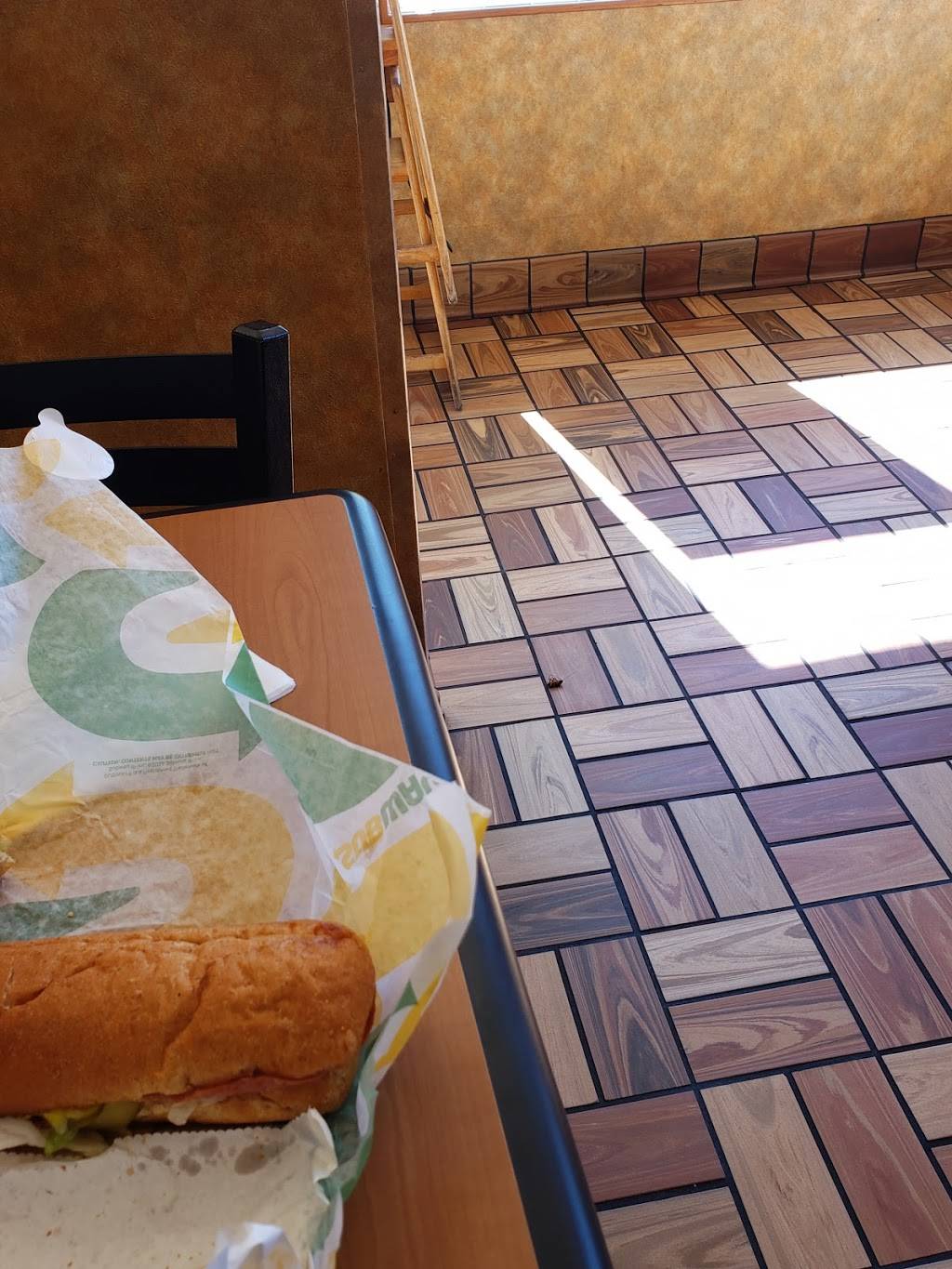 Subway | restaurant | 601 W Randolph Rd, Hopewell, VA 23860, USA | 8045418253 OR +1 804-541-8253