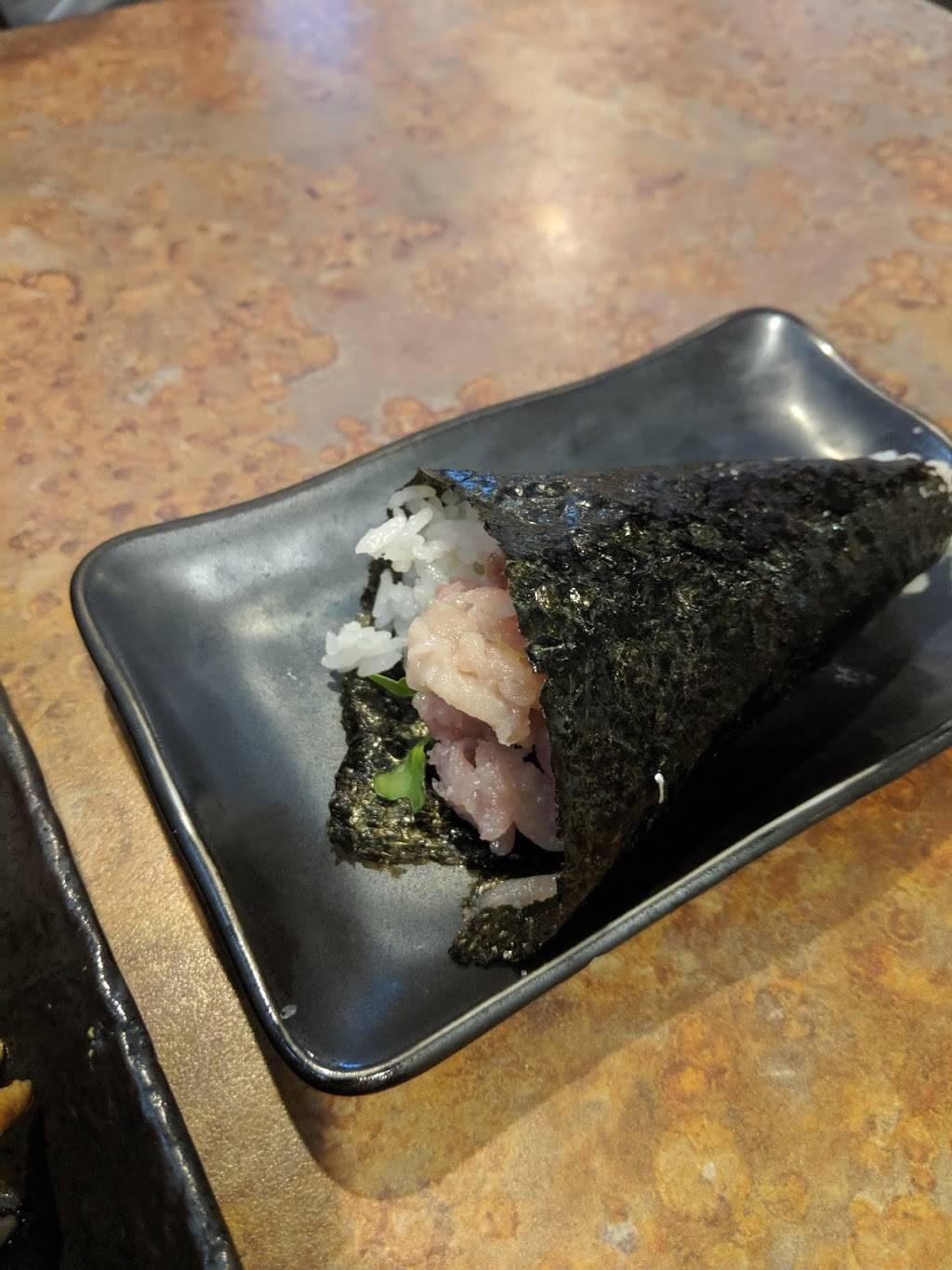 Kiriba Sushi & Grill | restaurant | 323 N 145th St, Seattle, WA 98133, USA | 2063632288 OR +1 206-363-2288