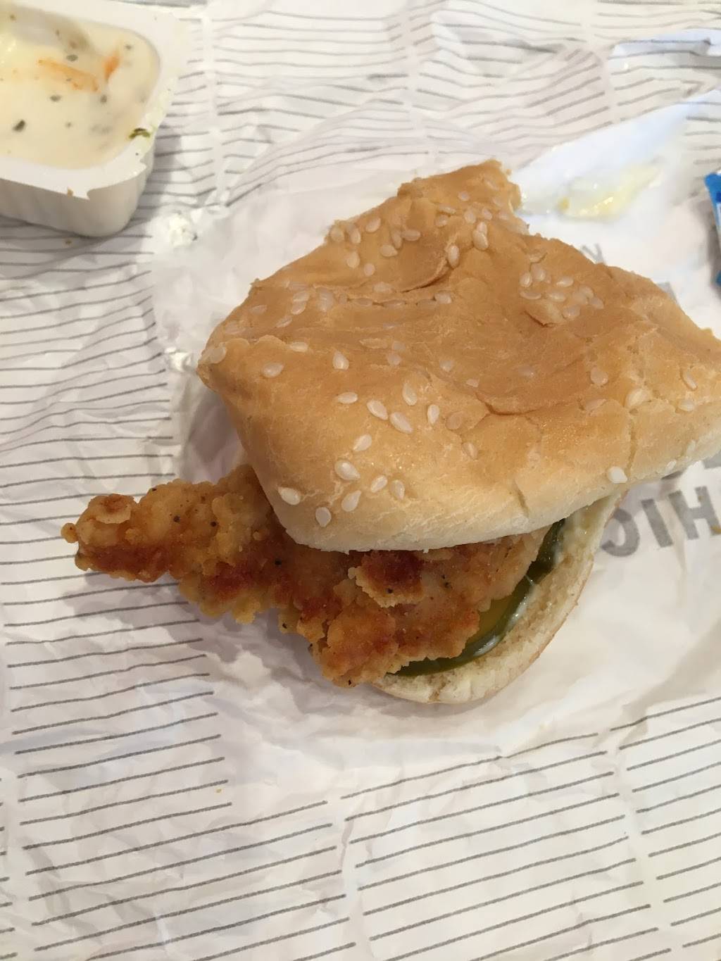 KFC | restaurant | 1960 E County Line Rd, Littleton, CO 80126, USA | 3037302988 OR +1 303-730-2988