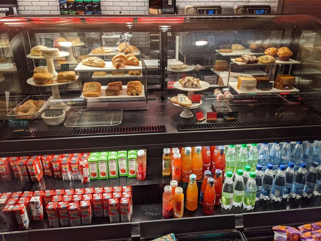 Starbucks | cafe | 2980 Deerfield Dr, Janesville, WI 53546, USA | 6087580268 OR +1 608-758-0268