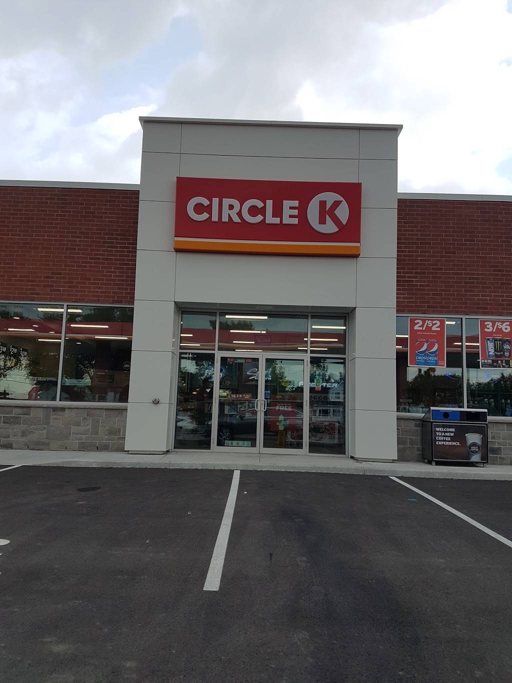 Circle K | meal takeaway | 8267 Thorold Stone Rd, Niagara Falls, ON L2H0P4, Canada | 9053586920 OR +1 905-358-6920