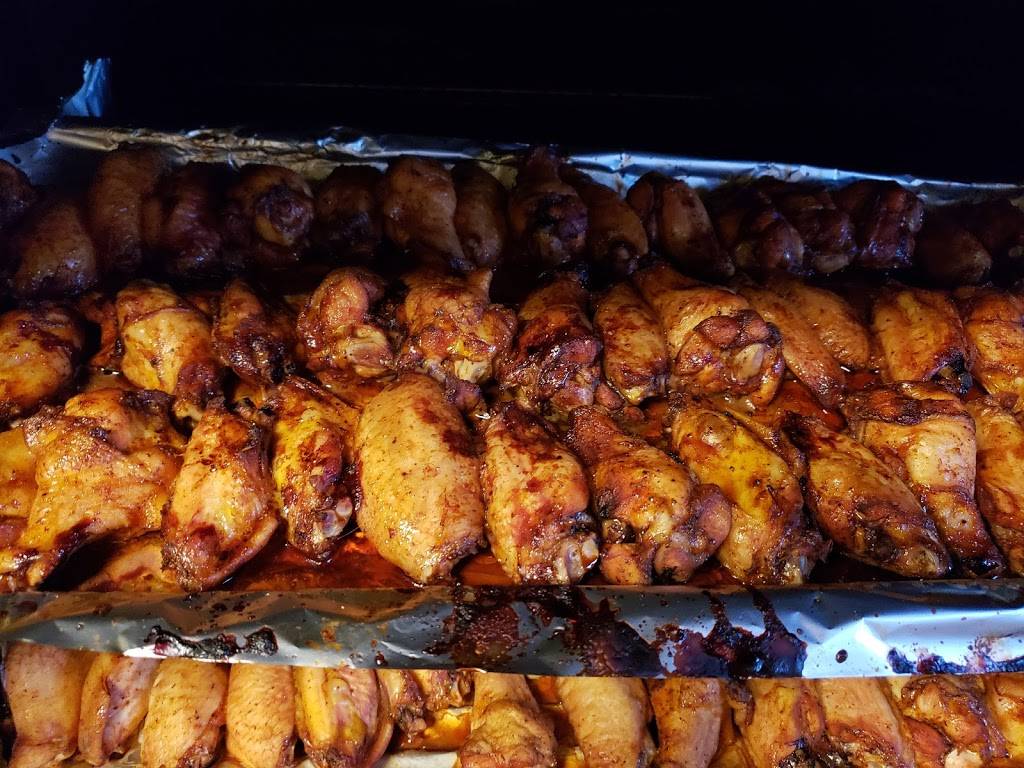 Daddy Os BBQ & Sports Bar | restaurant | 286 Richmond Valley Rd, Staten Island, NY 10307, USA | 7189483333 OR +1 718-948-3333