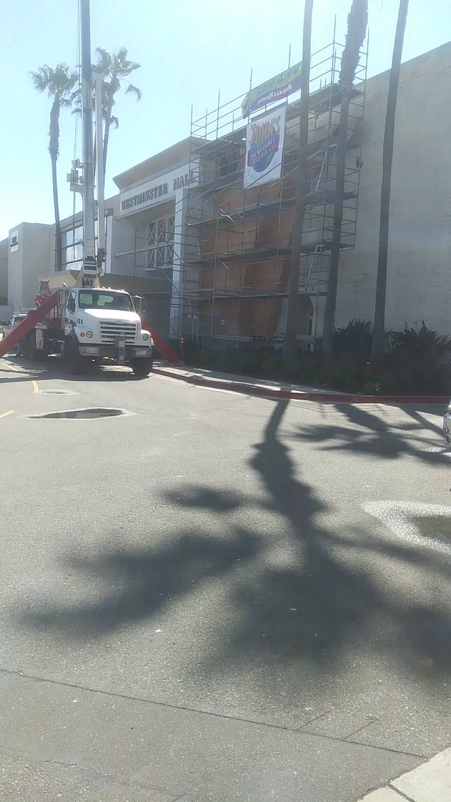 Panda Express | meal takeaway | 2105 Westminster Mall, Westminster, CA 92683, USA | 7148952815 OR +1 714-895-2815