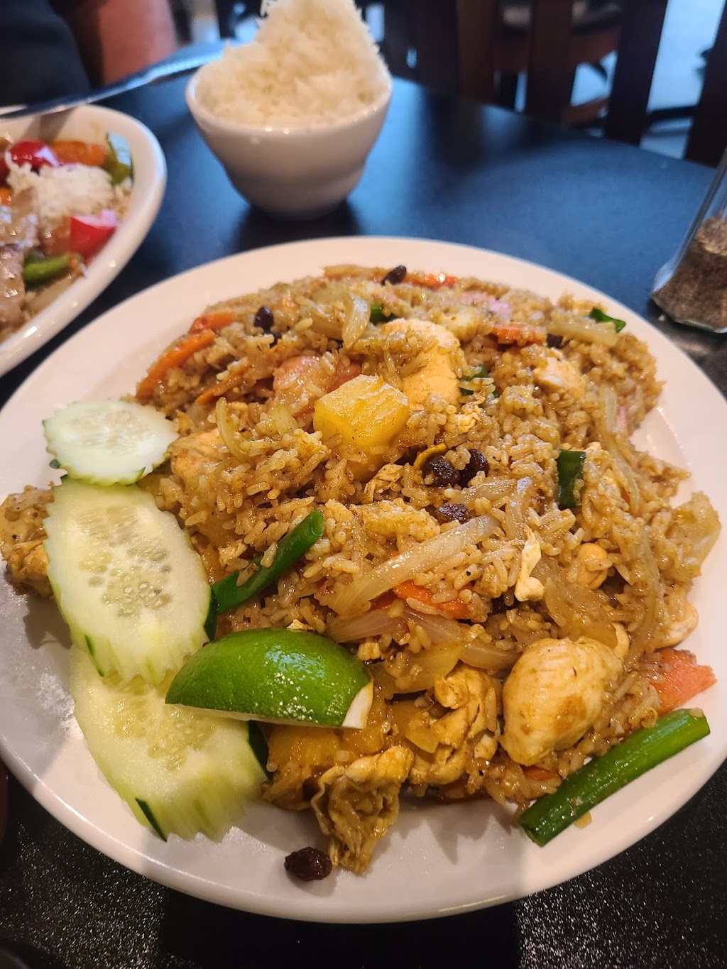 The Charm Thai Bistro | restaurant | 71174 LA-21 Suite 200, Covington, LA 70433, USA | 9853275286 OR +1 985-327-5286