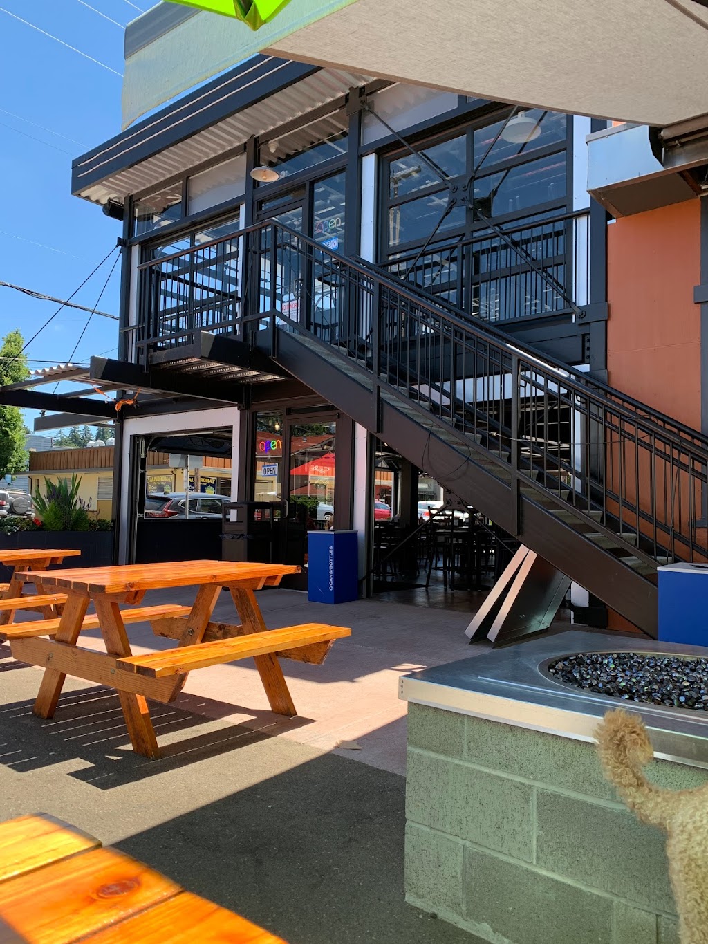 High Water Grill | restaurant | 215 N Water St, Silverton, OR 97381, USA | 5038744045 OR +1 503-874-4045