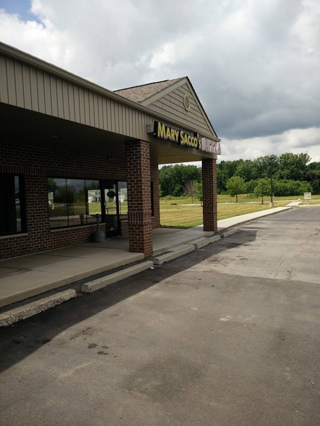 Mary Saccos Pizza | meal delivery | 3132 Newport Rd, Newport, MI 48166, USA | 7345868866 OR +1 734-586-8866