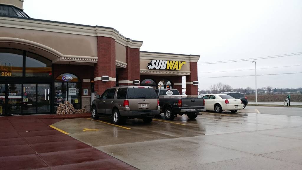 Subway Restaurants | restaurant | 2011 Allouez Ave, Allouez, WI 54301, USA | 9209650198 OR +1 920-965-0198