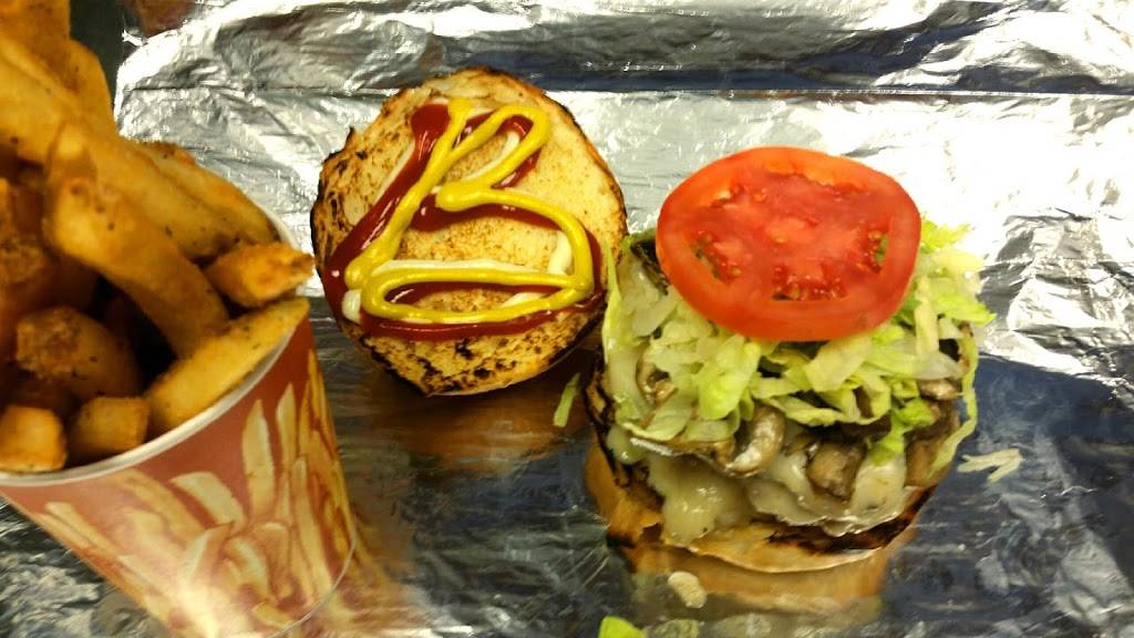 Beth’s Burger Bar | restaurant | 5145 S Orange Ave, Edgewood, FL 32809, USA | 4078881190 OR +1 407-888-1190