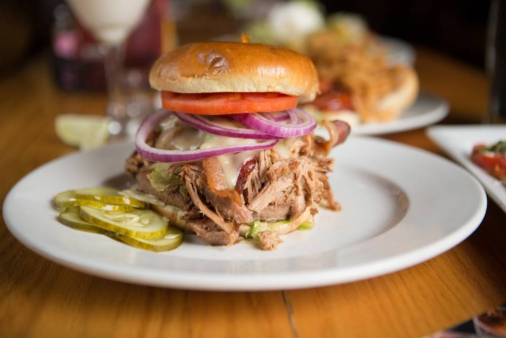 Grand Tavern | restaurant | 3512 Marketplace Cir, Rochester, MI 48309, USA | 2482891350 OR +1 248-289-1350