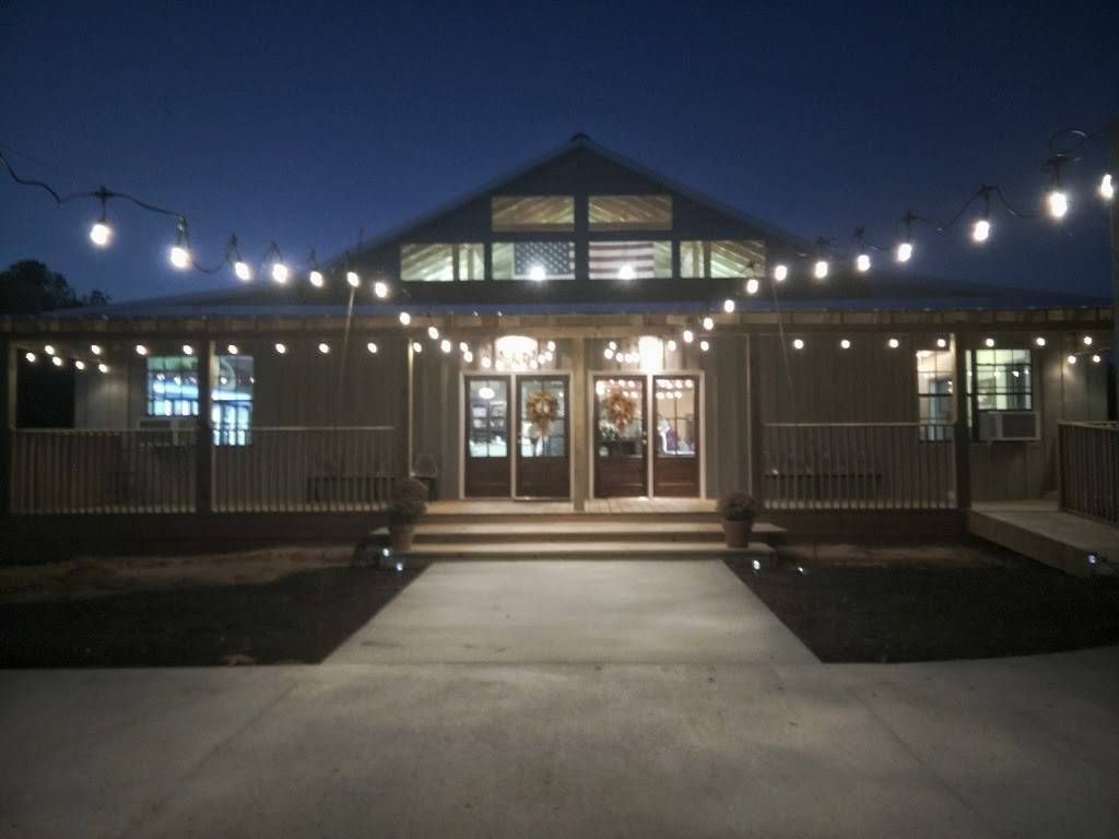 Farmhouse General Store And Cafe | restaurant | 314 Hwy 8, Calhoun City, MS 38916, USA | 6625506003 OR +1 662-550-6003