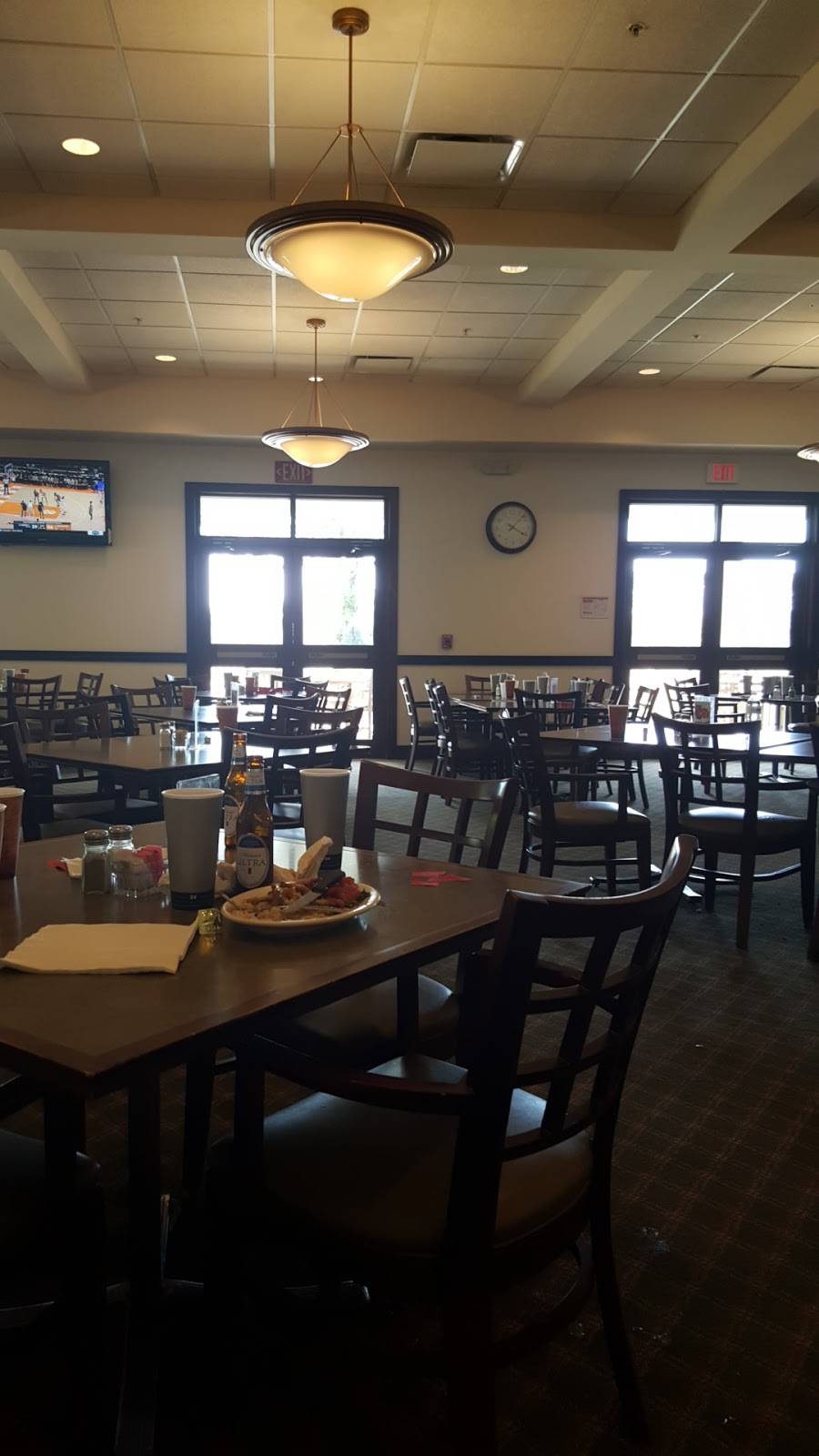 Mulligans 19th Hole | restaurant | 809 Mustin Rd, Jacksonville, FL 32212, USA | 9045422936 OR +1 904-542-2936