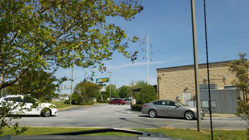 Subway | restaurant | 1501 Spring St, Greenwood, SC 29646, USA | 8642232962 OR +1 864-223-2962