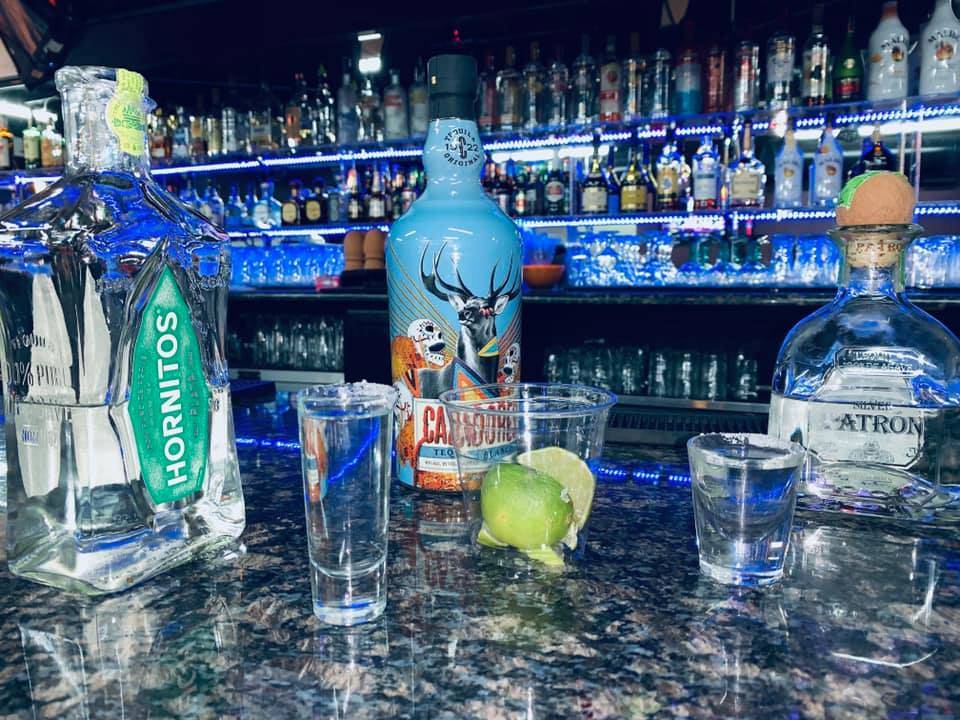 Club Dubai | restaurant | 2915 W Mississippi Ave, Denver, CO 80219, USA | 7203528184 OR +1 720-352-8184