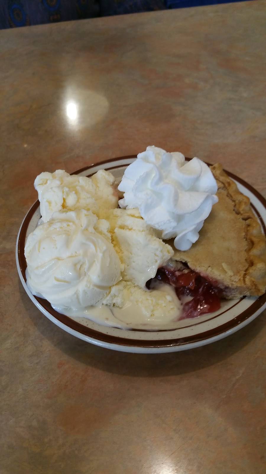 Golden Basket | restaurant | 32286 Woodward Ave, Royal Oak, MI 48073, USA | 2485491588 OR +1 248-549-1588