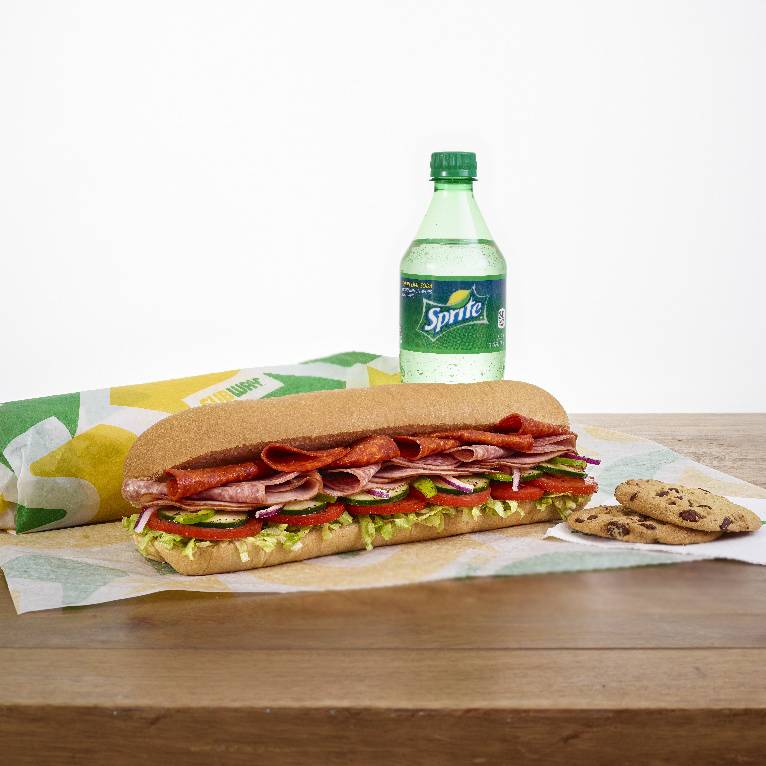 Subway | meal takeaway | 1901 N Federal Hwy Space E111, Pompano Beach, FL 33062, USA | 9543664607 OR +1 954-366-4607