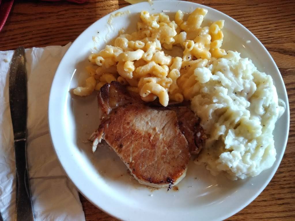 Cracker Barrel Old Country Store | restaurant | 4260 Boatways Rd, Fort Myers, FL 33905, USA | 2396932244 OR +1 239-693-2244