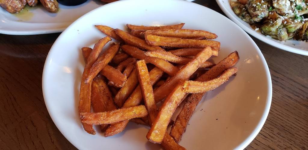 TGI Fridays | restaurant | 2625 E Eastland Ctr Dr, West Covina, CA 91791, USA | 6263316393 OR +1 626-331-6393