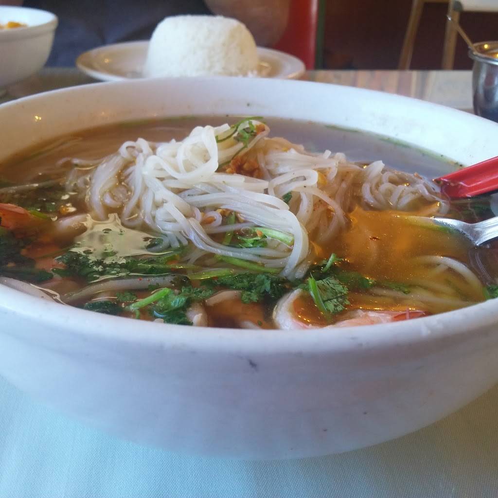 Ruan Thai Restaurant | restaurant | 215 W 12th St, Ogden, UT 84404, USA | 8013924499 OR +1 801-392-4499