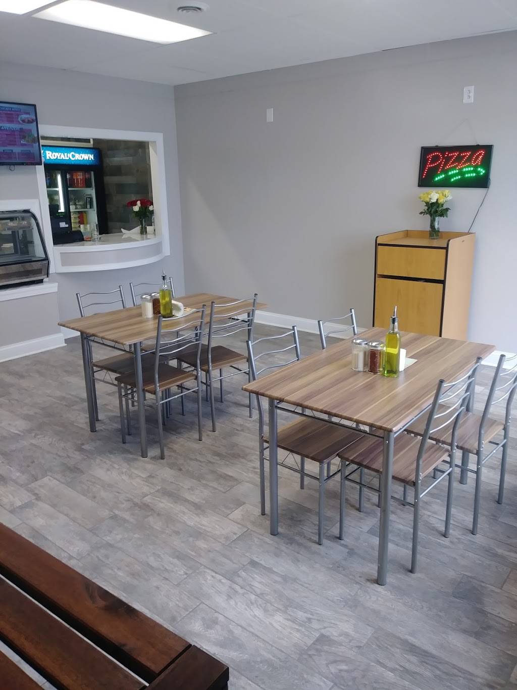 Del campo pizzeria | restaurant | 8130 S Kedzie Ave, Chicago, IL 60652, USA | 7737764000 OR +1 773-776-4000